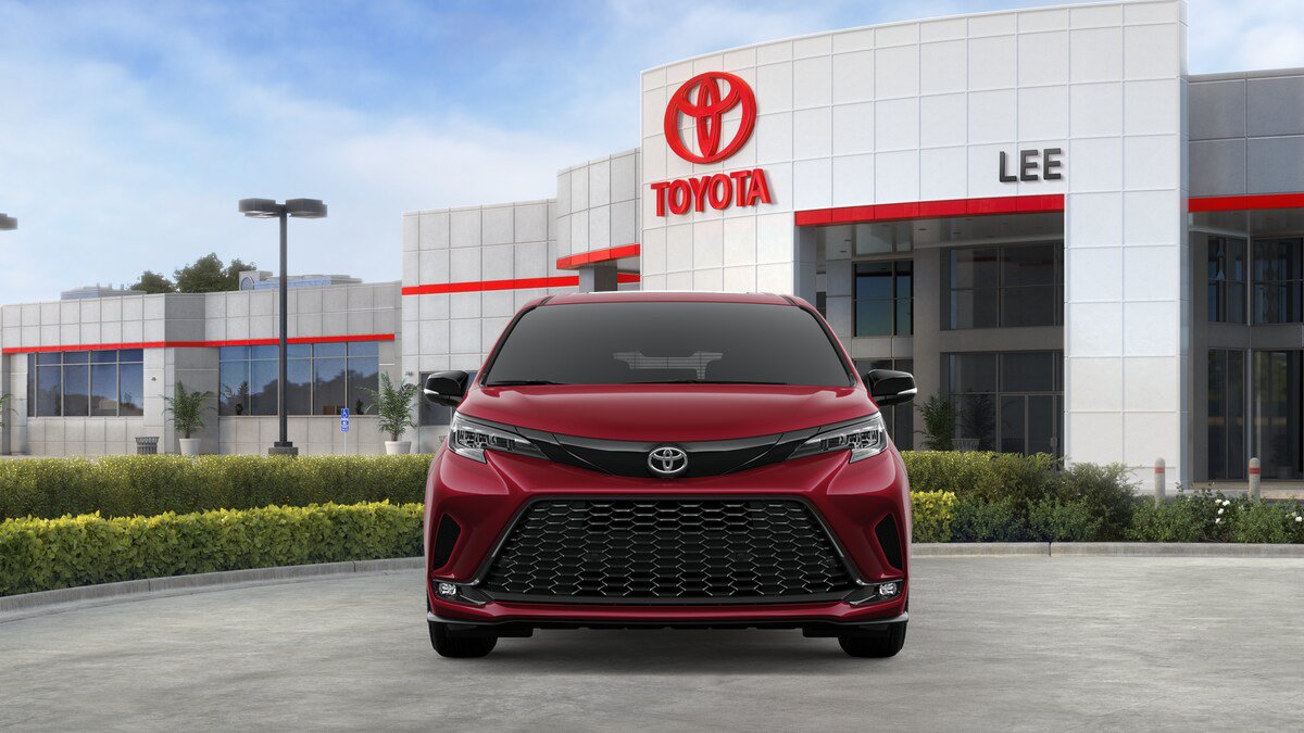 New 2026 Toyota Sienna XSE AWD/4WD image 17