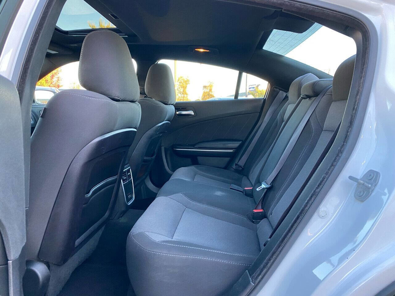 Used 2019 Dodge Charger SXT image 11