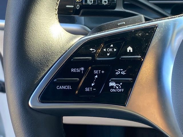 Used 2025 Mercedes-Benz GLC 350e GLC 350e image 17