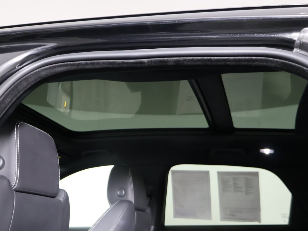 Used 2024 Jaguar F-PACE R-Dynamic S image 19