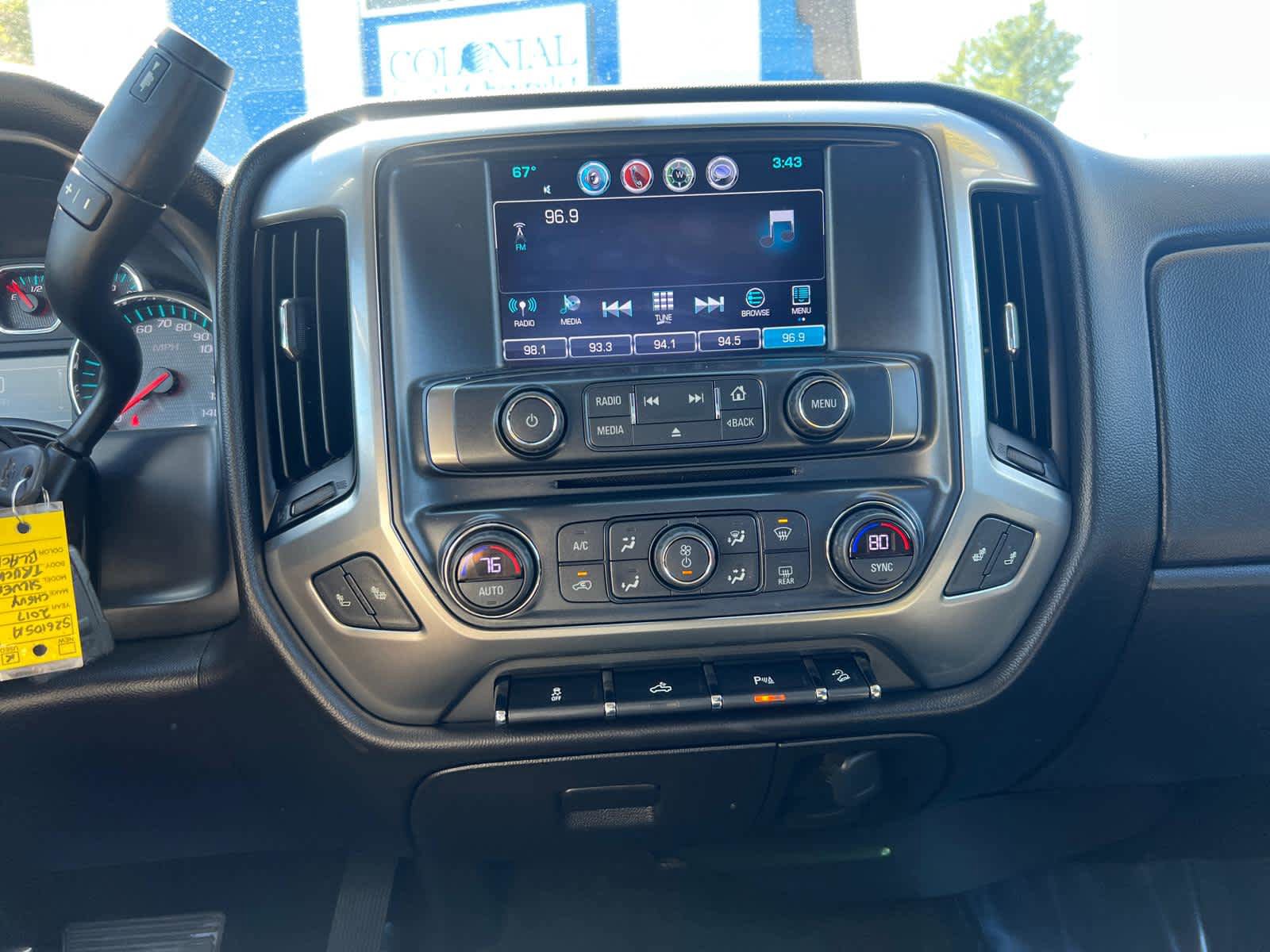 Used 2017 Chevrolet Silverado 1500 LT w/ Midnight Edition AWD/4WD image 24