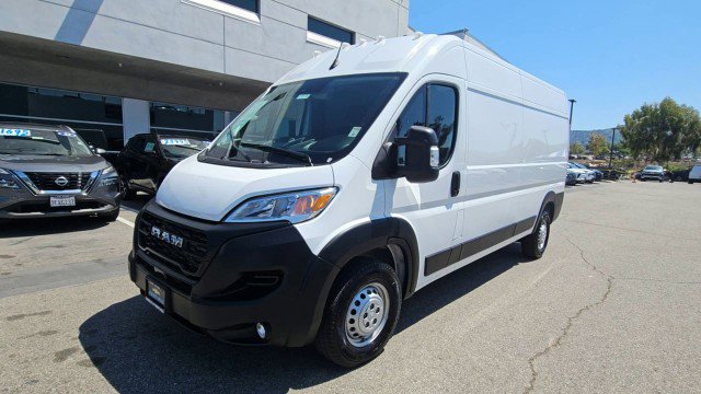 Used 2026 RAM ProMaster 2500 w/ Convenience Group FWD image 4