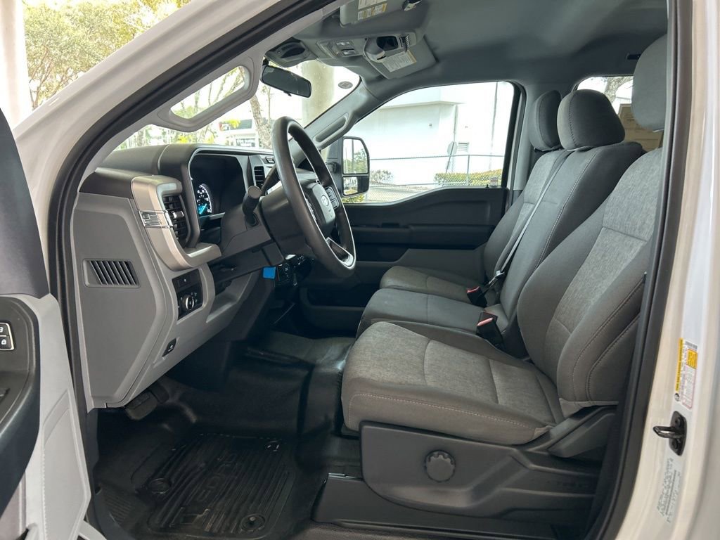 Used 2024 Ford F350 XL w/ 360-Degree Camera Package image 5