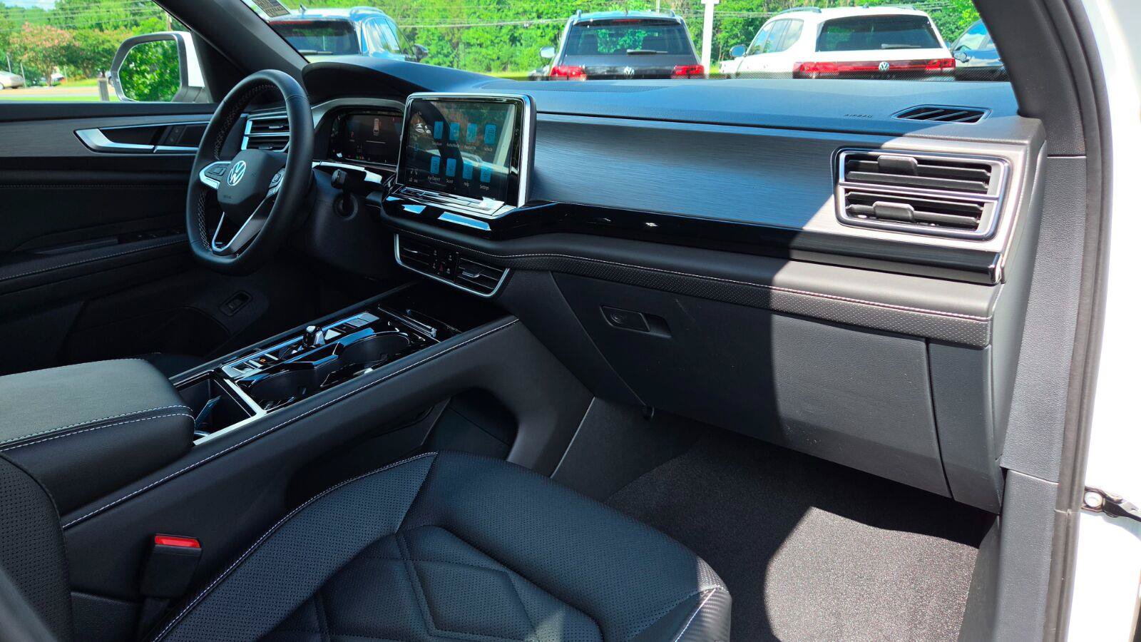 New 2026 Volkswagen Atlas Cross Sport SE AWD/4WD image 49