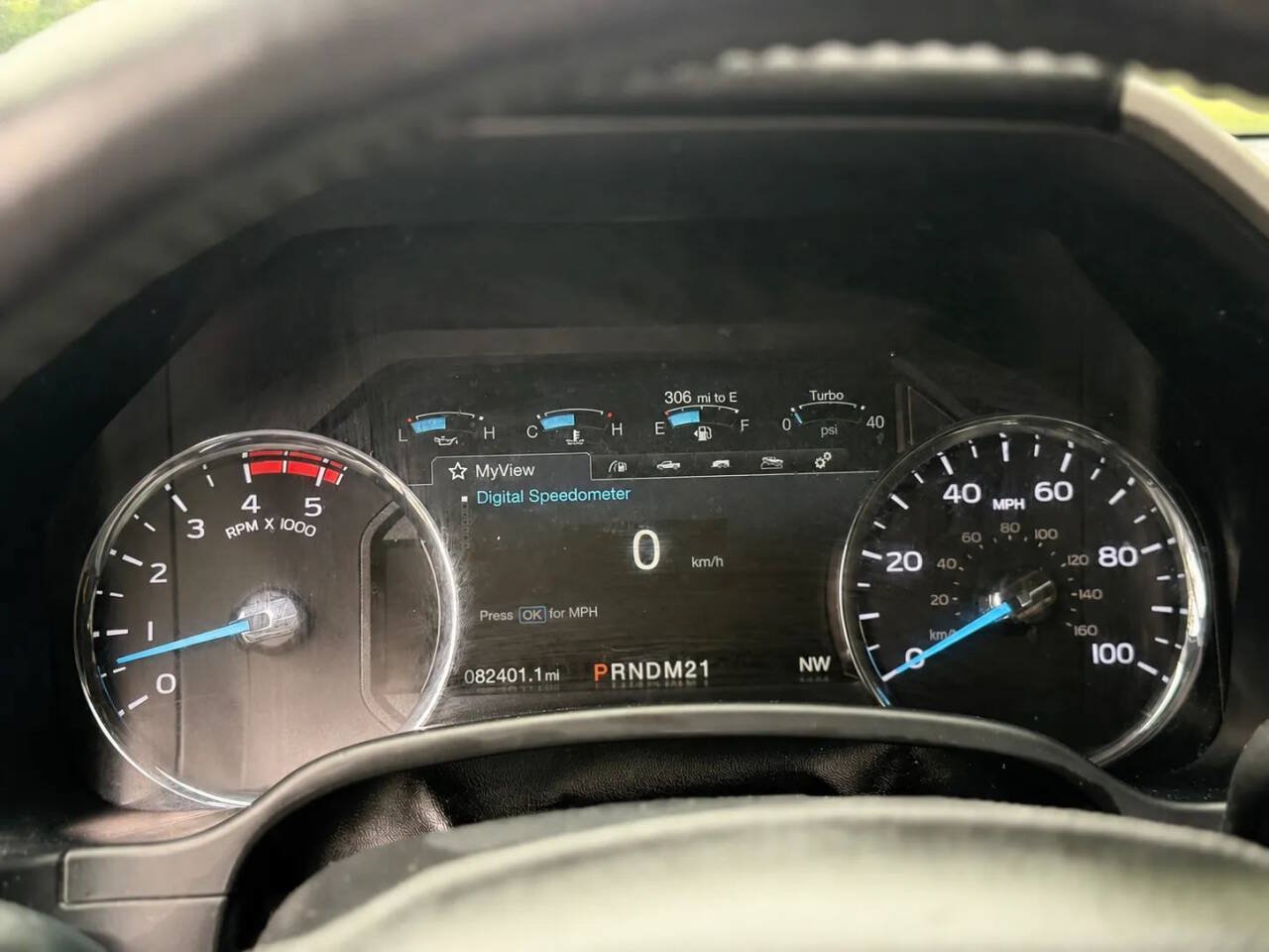 Used 2018 Ford F350 Lariat w/ Lariat Value Package AWD/4WD image 13
