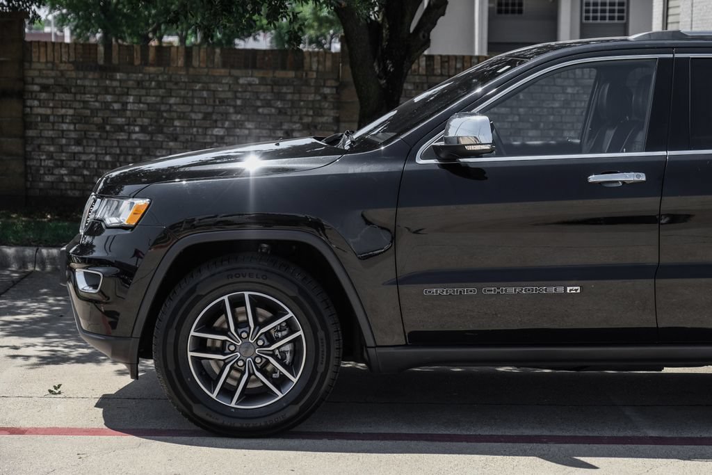 Used 2022 Jeep Grand Cherokee Limited AWD/4WD image 22