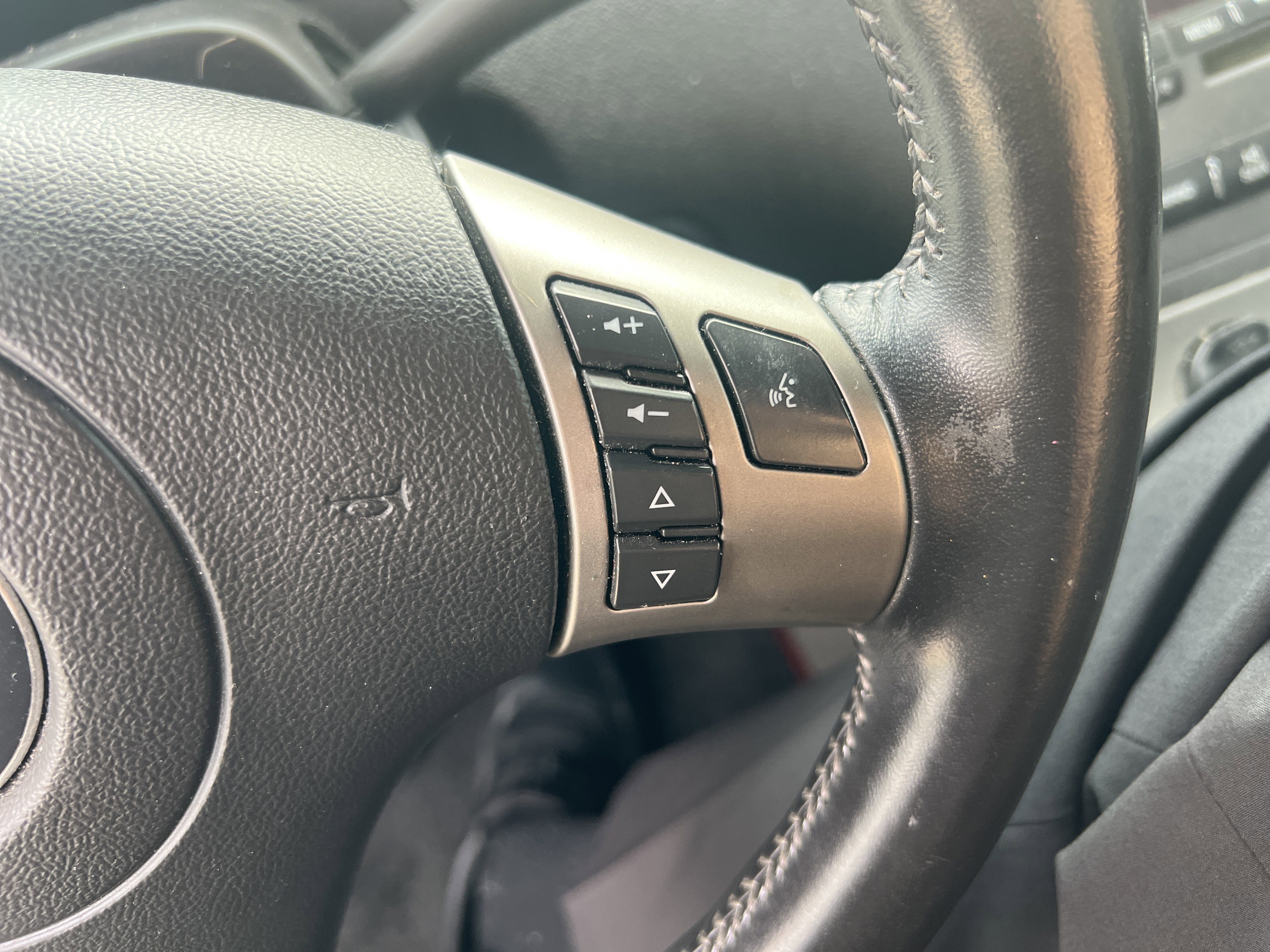 Used 2008 Pontiac Solstice GXP w/ Premium Package image 20