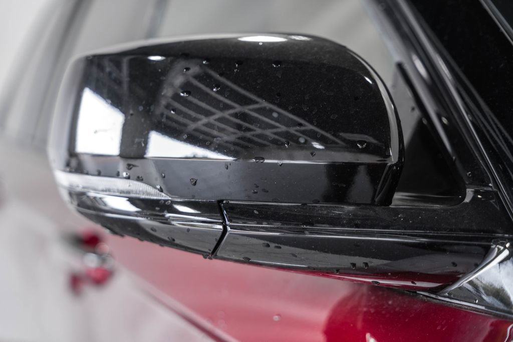 New 2025 Jeep Grand Cherokee Summit image 16