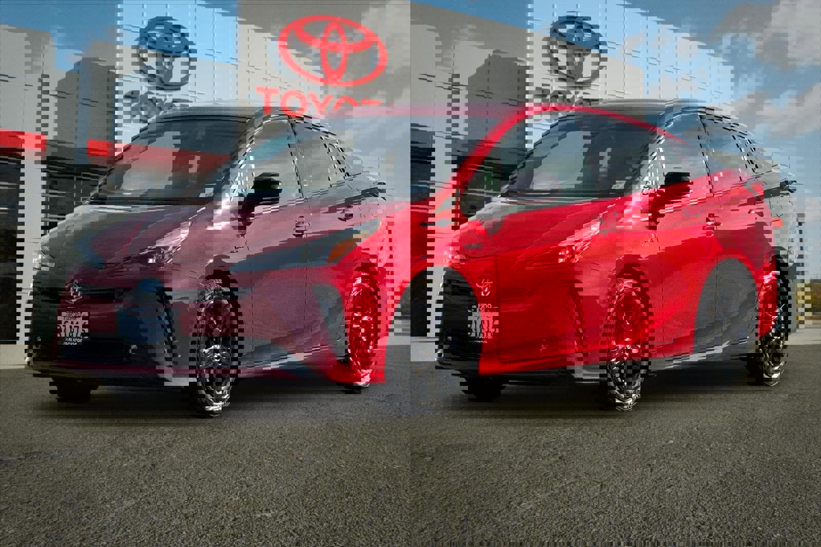 Certified 2021 Toyota Prius L Eco image 7