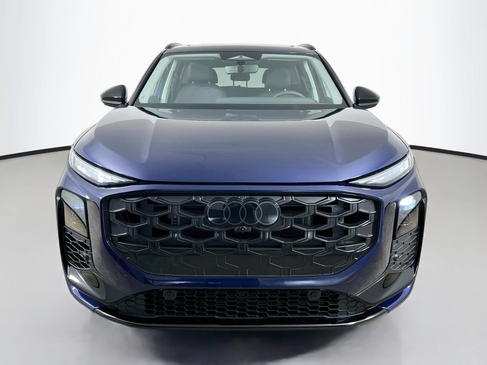 New 2026 Audi Q3 quattro 2.0T AWD/4WD image 2