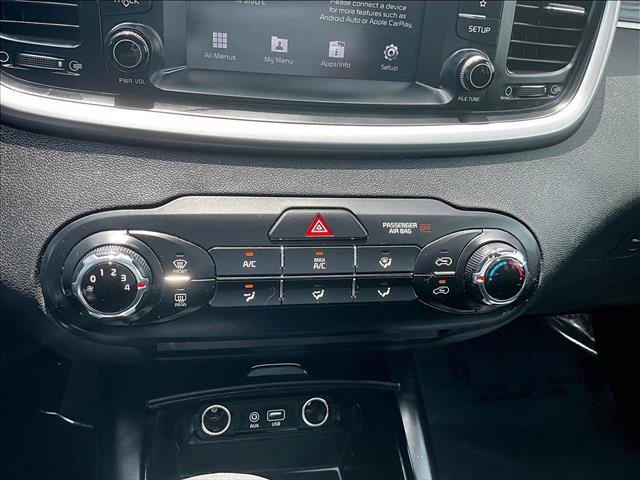 Used 2019 Kia Sorento LX image 23