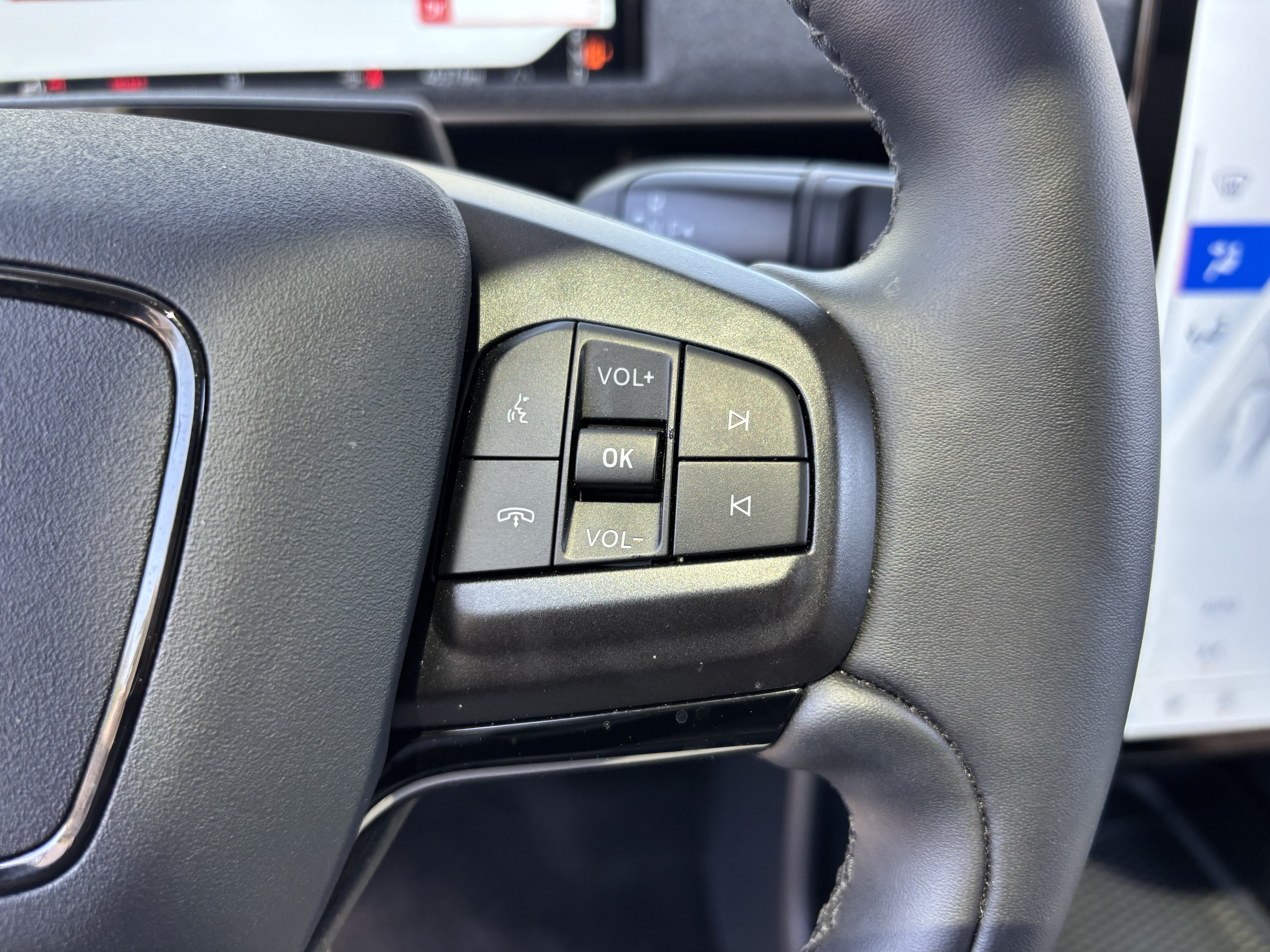 Used 2025 Ford Mustang Mach-E Premium RWD image 28