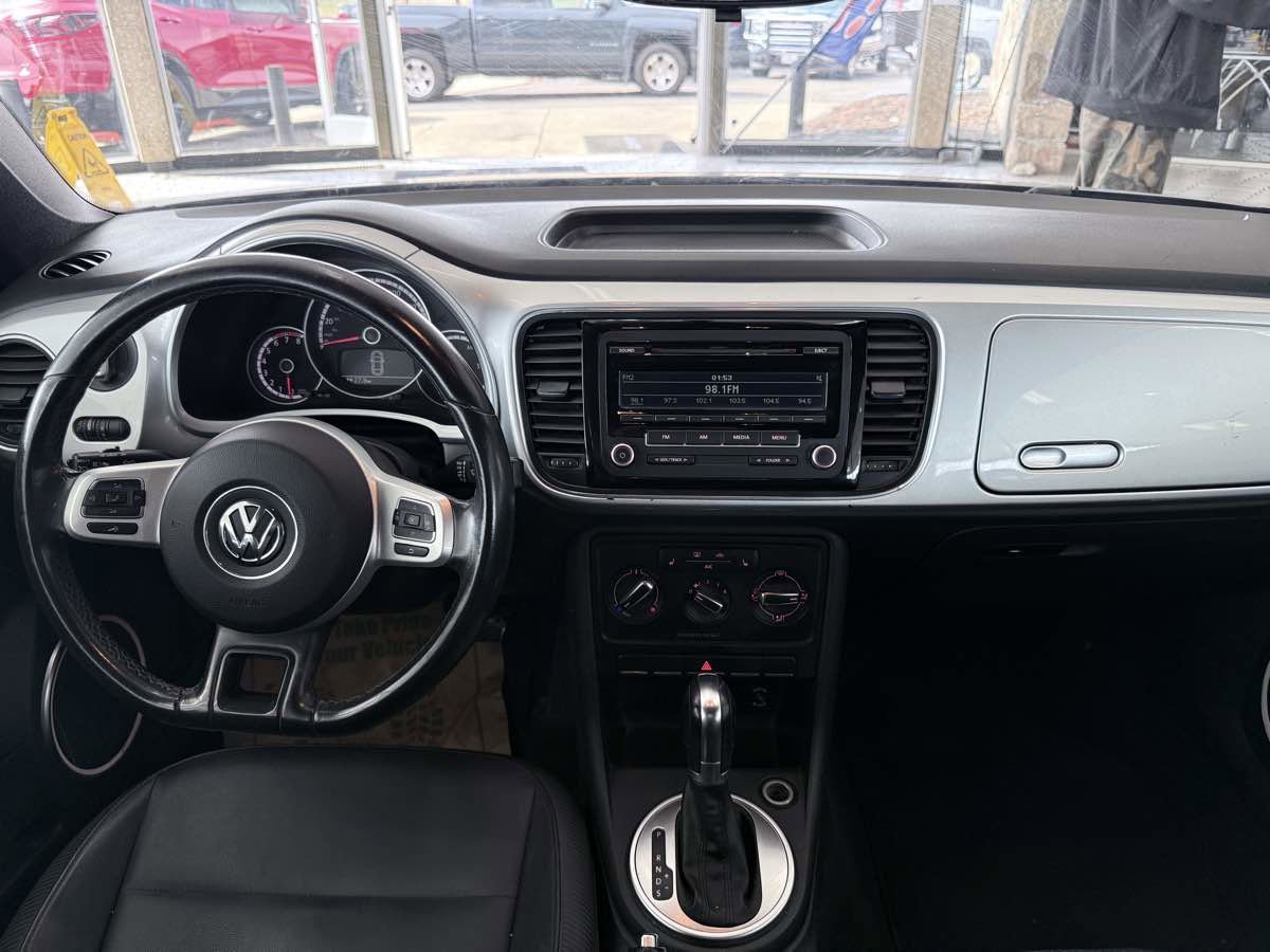 Used 2015 Volkswagen Beetle 1.8T image 29