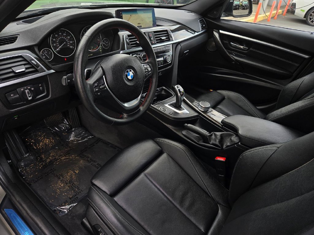 Used 2018 BMW 330i Sedan RWD image 9