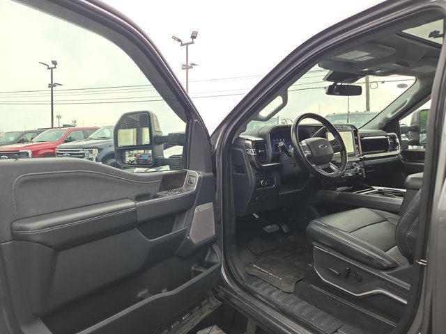 Used 2023 Ford F250 Lariat w/ Lariat Ultimate Package AWD/4WD image 8