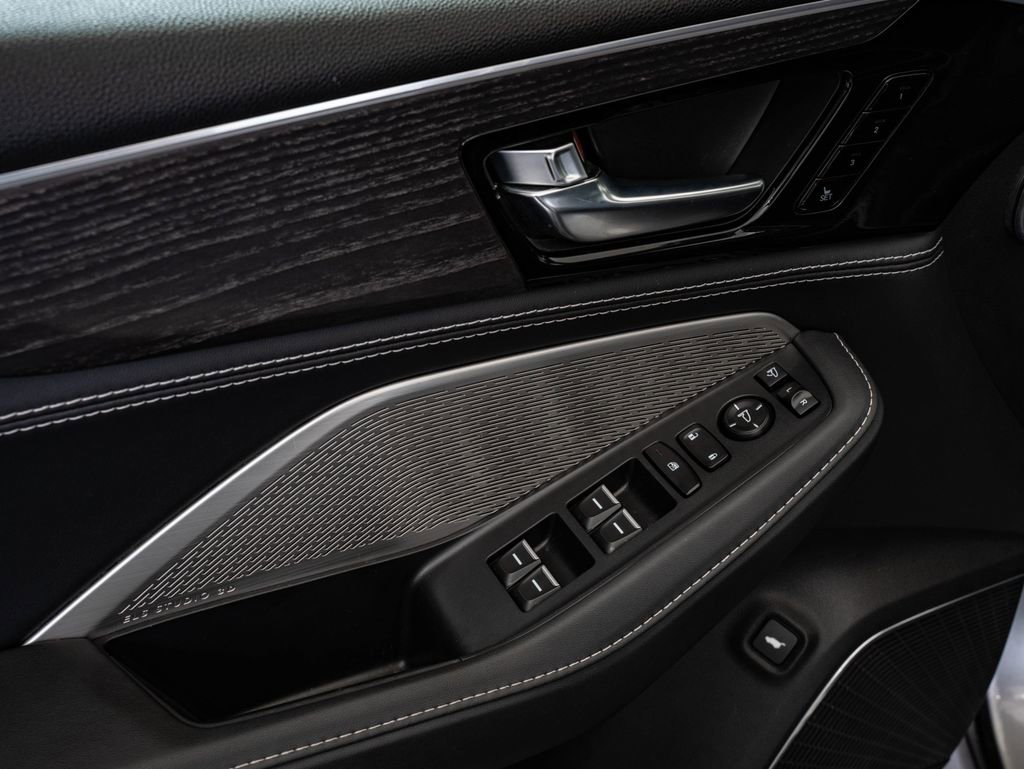 Certified 2023 Acura MDX SH-AWD w/ Advance Package image 26