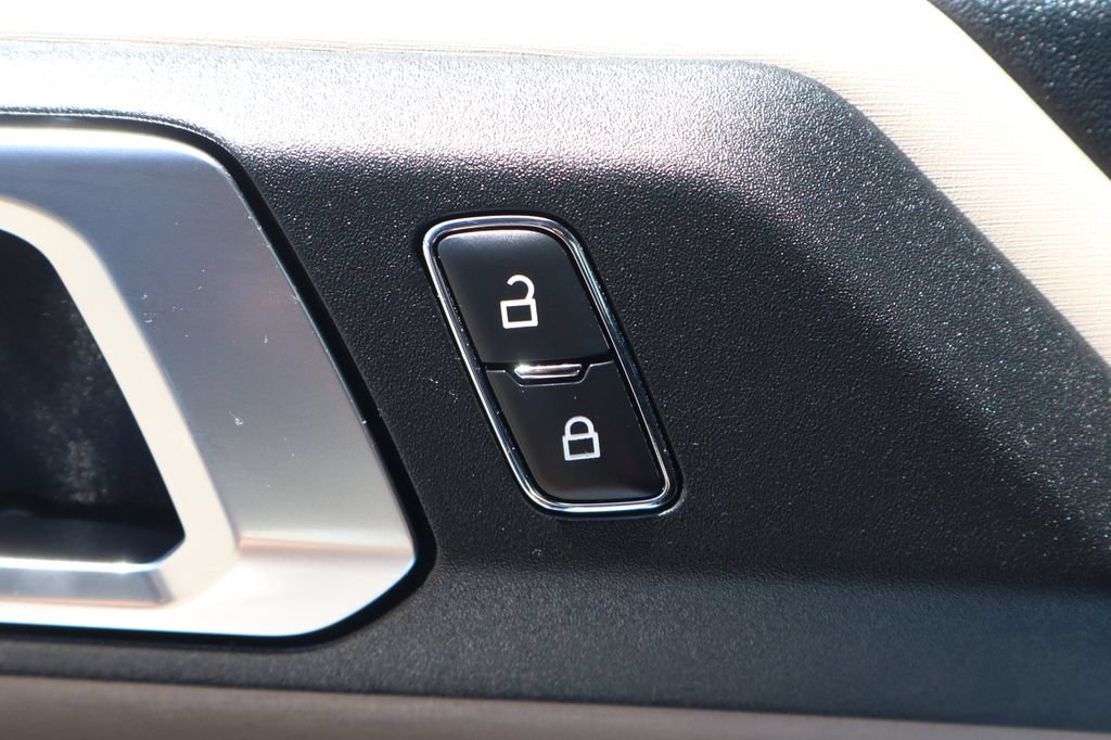 Used 2024 Ford Bronco Wildtrak AWD/4WD image 18