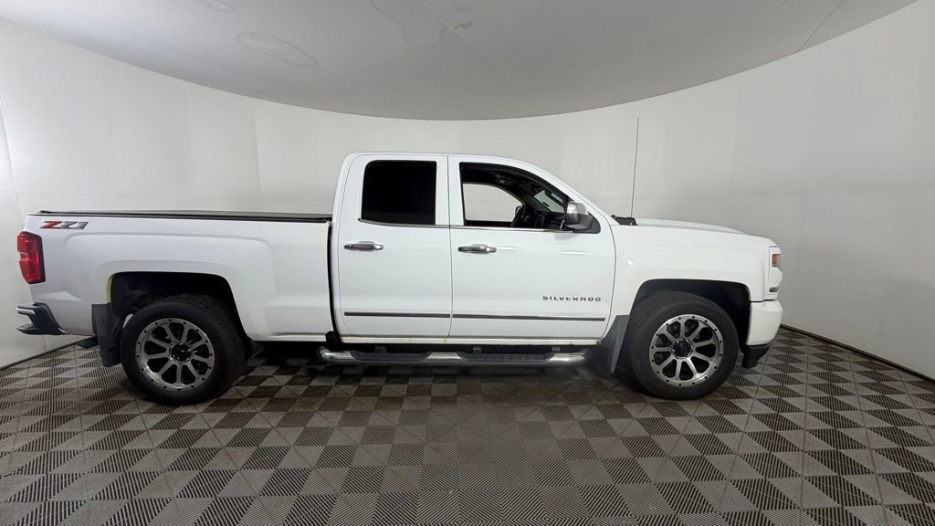 Used 2018 Chevrolet Silverado 1500 LTZ Z71 w/ LTZ Plus Package AWD/4WD image 10