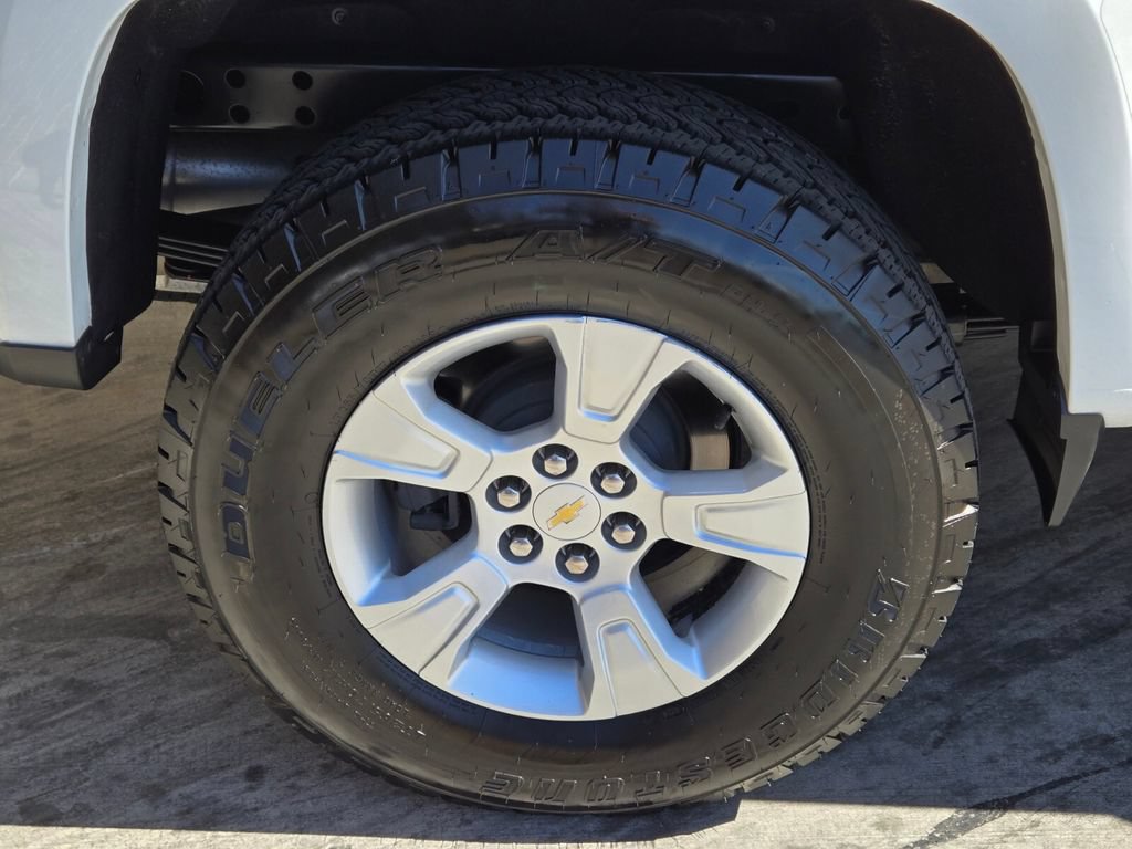 Used 2021 Chevrolet Colorado Z71 w/ Safety Package AWD/4WD image 9