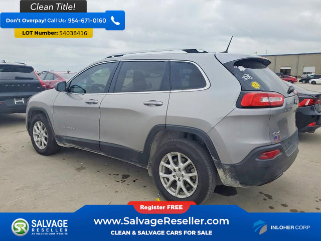 Used 2015 Jeep Cherokee Latitude AWD/4WD image 4