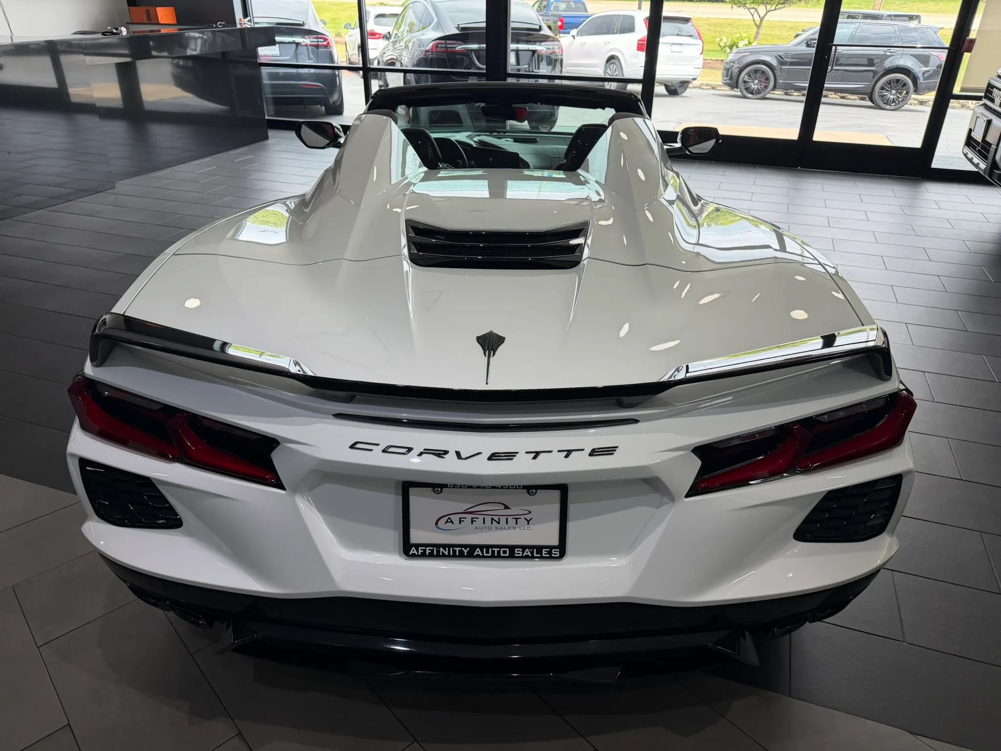 Used 2023 Chevrolet Corvette Stingray Premium Conv w/ Z51 Performance Package RWD image 13