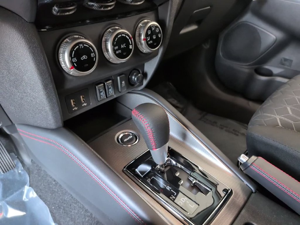 New 2026 Mitsubishi Outlander Sport LE AWD/4WD image 24