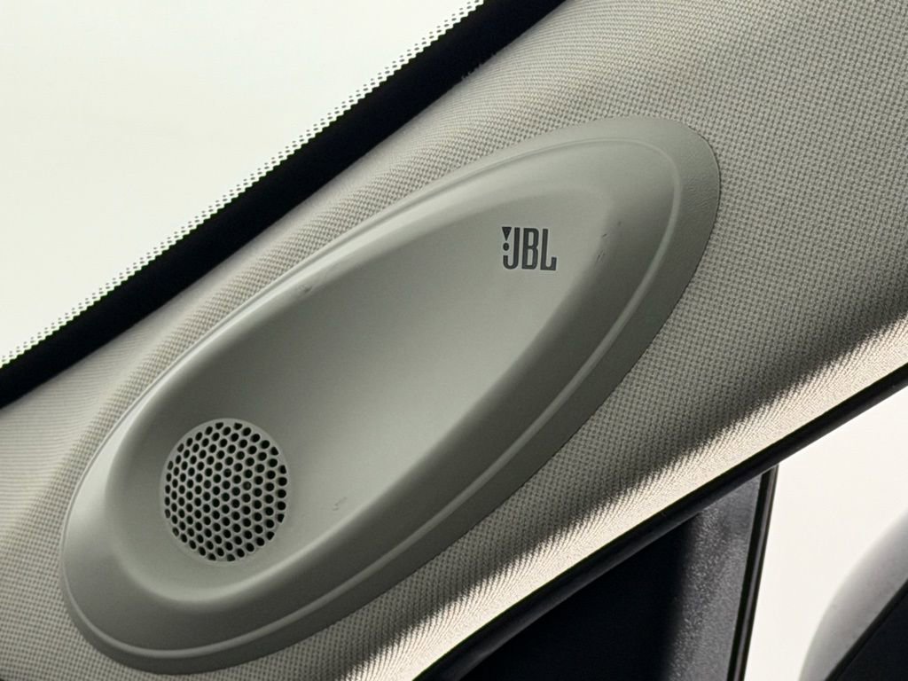 Used 2024 Toyota Highlander Platinum image 34