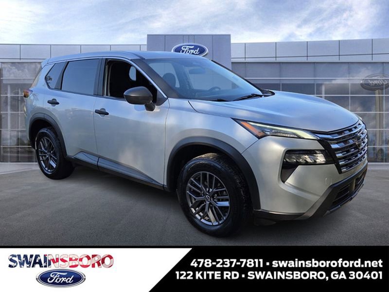 Used 2024 Nissan Rogue S image 1