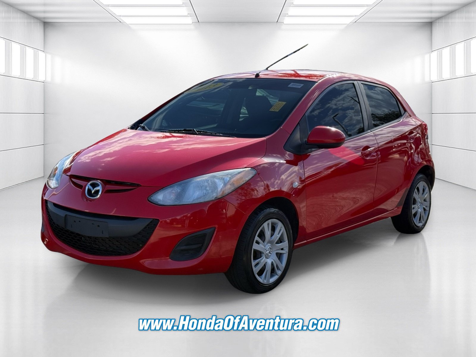 Used 2013 MAZDA MAZDA2 Sport FWD image 3