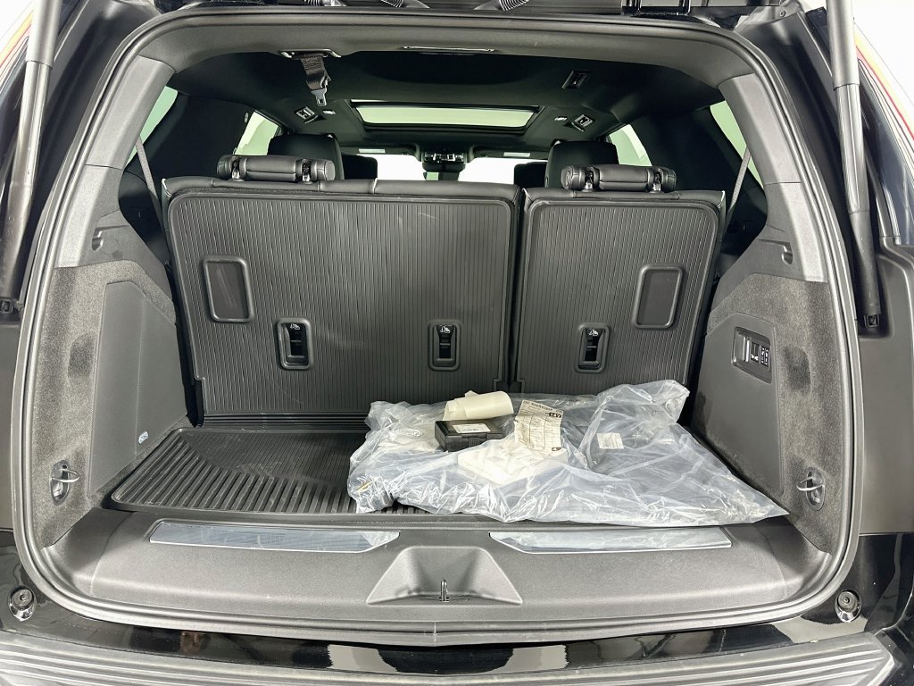 New 2026 Cadillac Escalade Sport w/ Touring Package AWD/4WD image 35