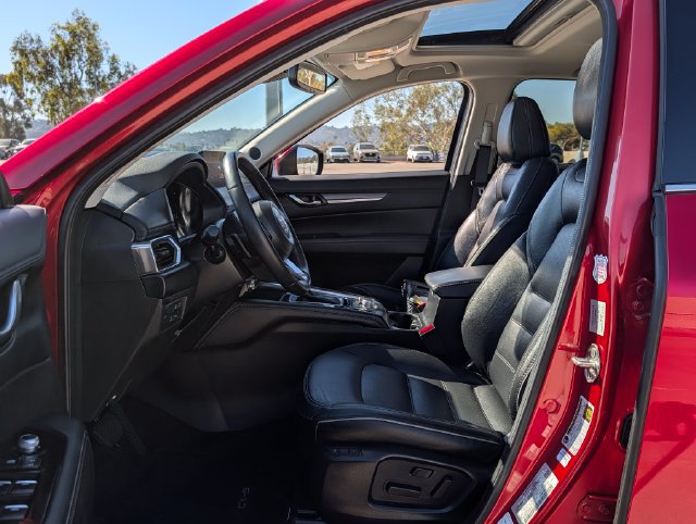 Used 2025 MAZDA CX-5 AWD 2.5 S w/ Premium Plus Pkg image 12
