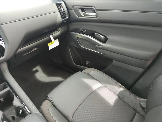 New 2026 Nissan Pathfinder SL FWD image 26