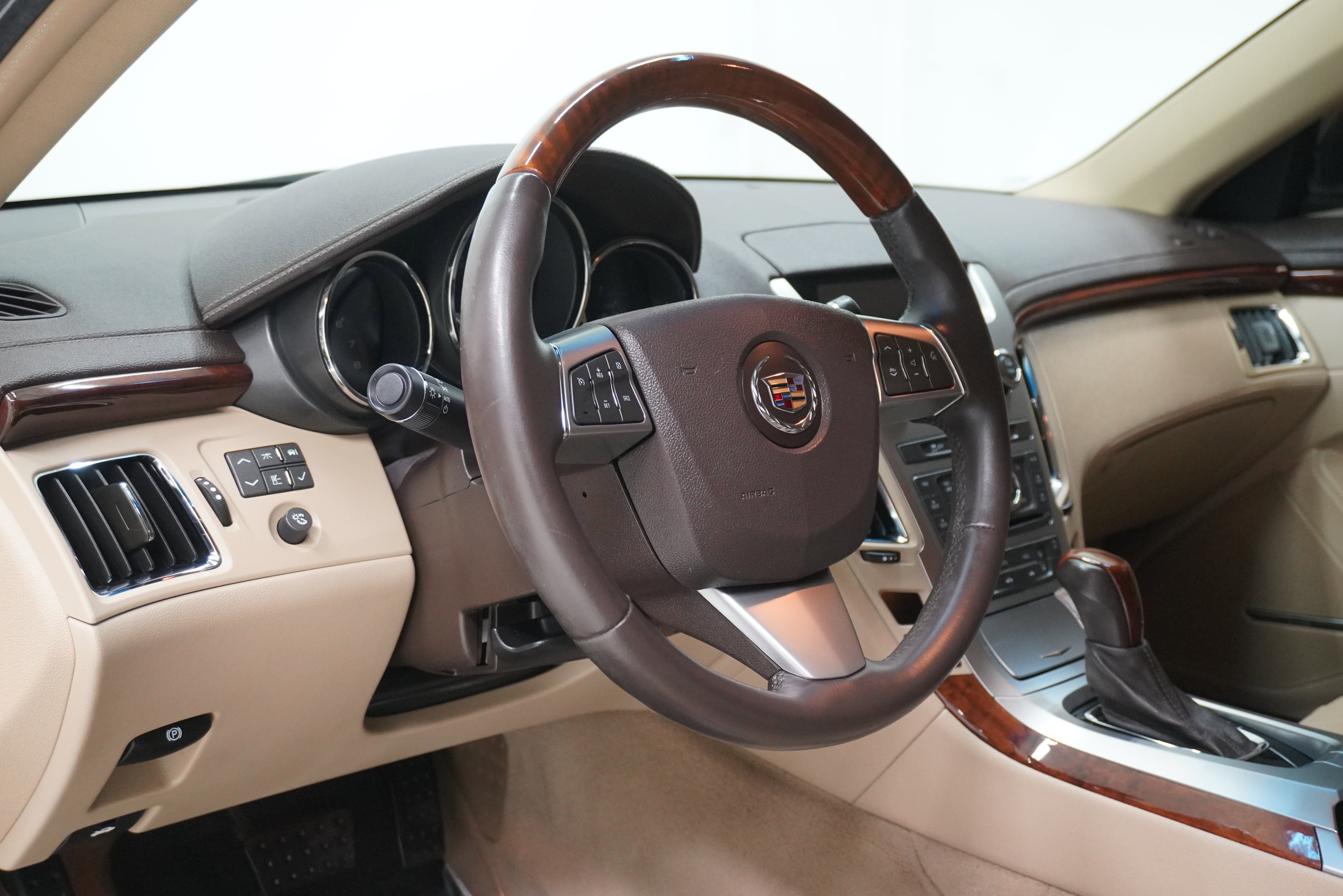 Used 2012 Cadillac CTS Luxury RWD image 9
