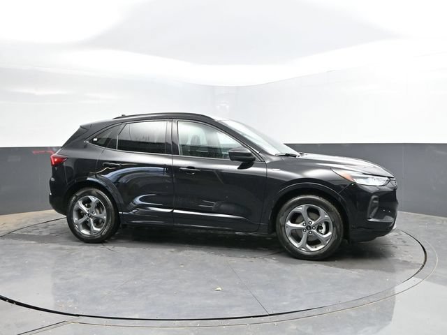 Used 2024 Ford Escape ST-Line FWD image 3