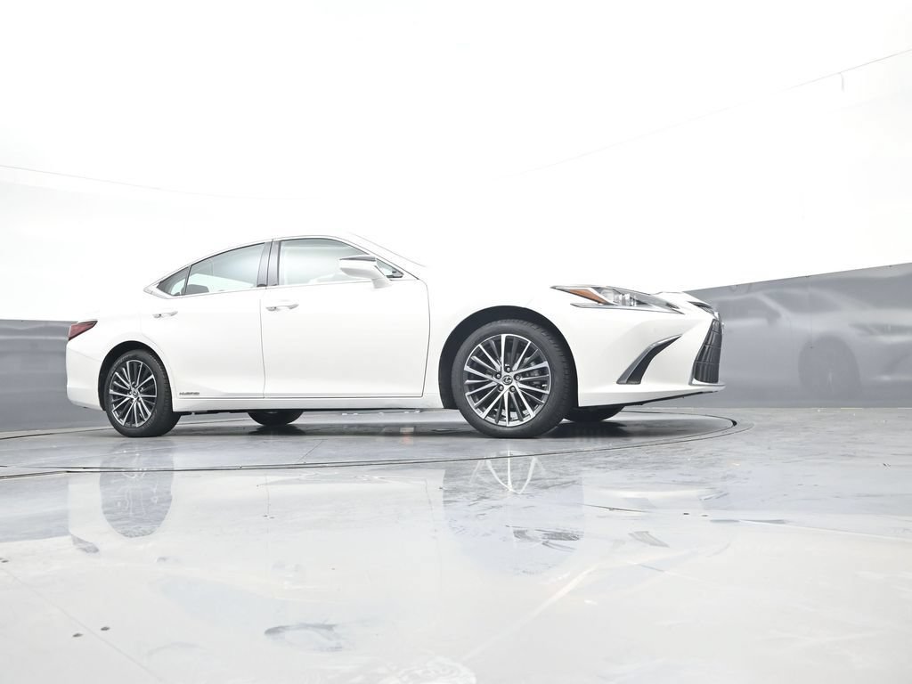 Used 2022 Lexus ES 300h w/ Premium Package FWD image 36