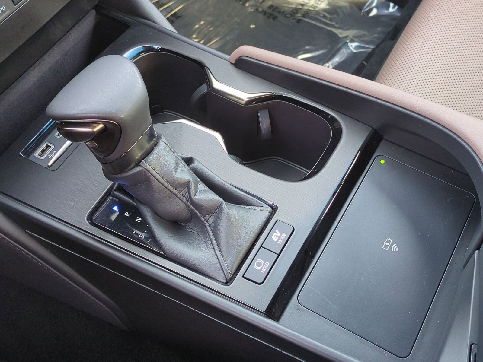 Used 2024 Lexus ES 300h w/ Technology Package image 26