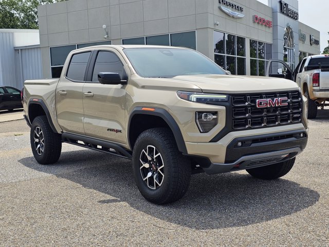 Used 2023 GMC Canyon AT4X AWD/4WD image 11