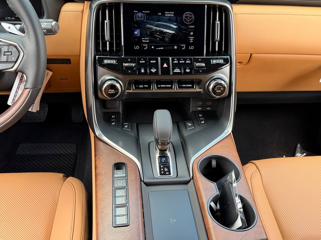 New 2026 Lexus LX 700h Luxury AWD/4WD image 13