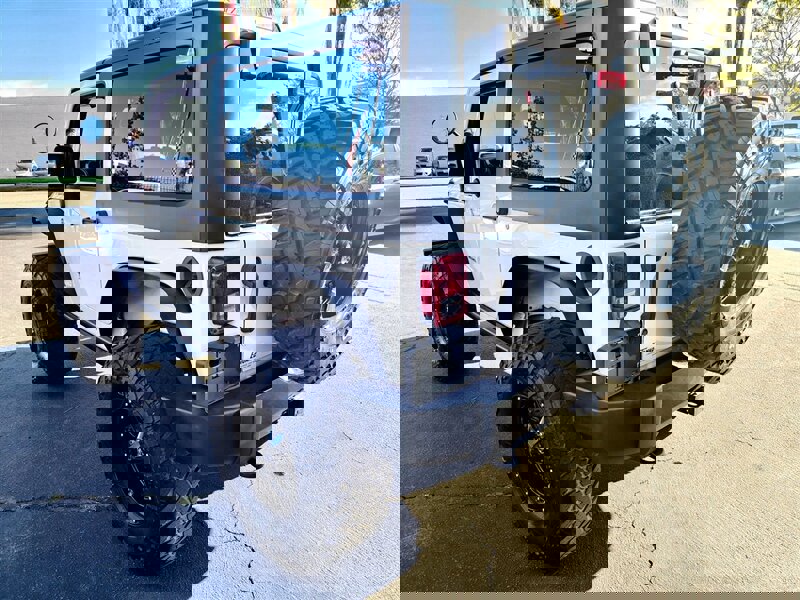 Used 2016 Jeep Wrangler Sport image 3