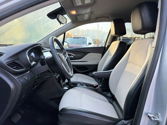 Used 2018 Buick Encore Preferred image 11