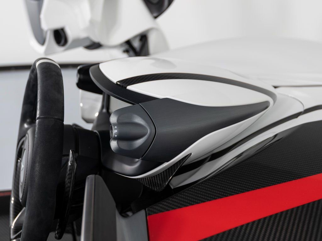 Used 2021 McLaren Elva image 35