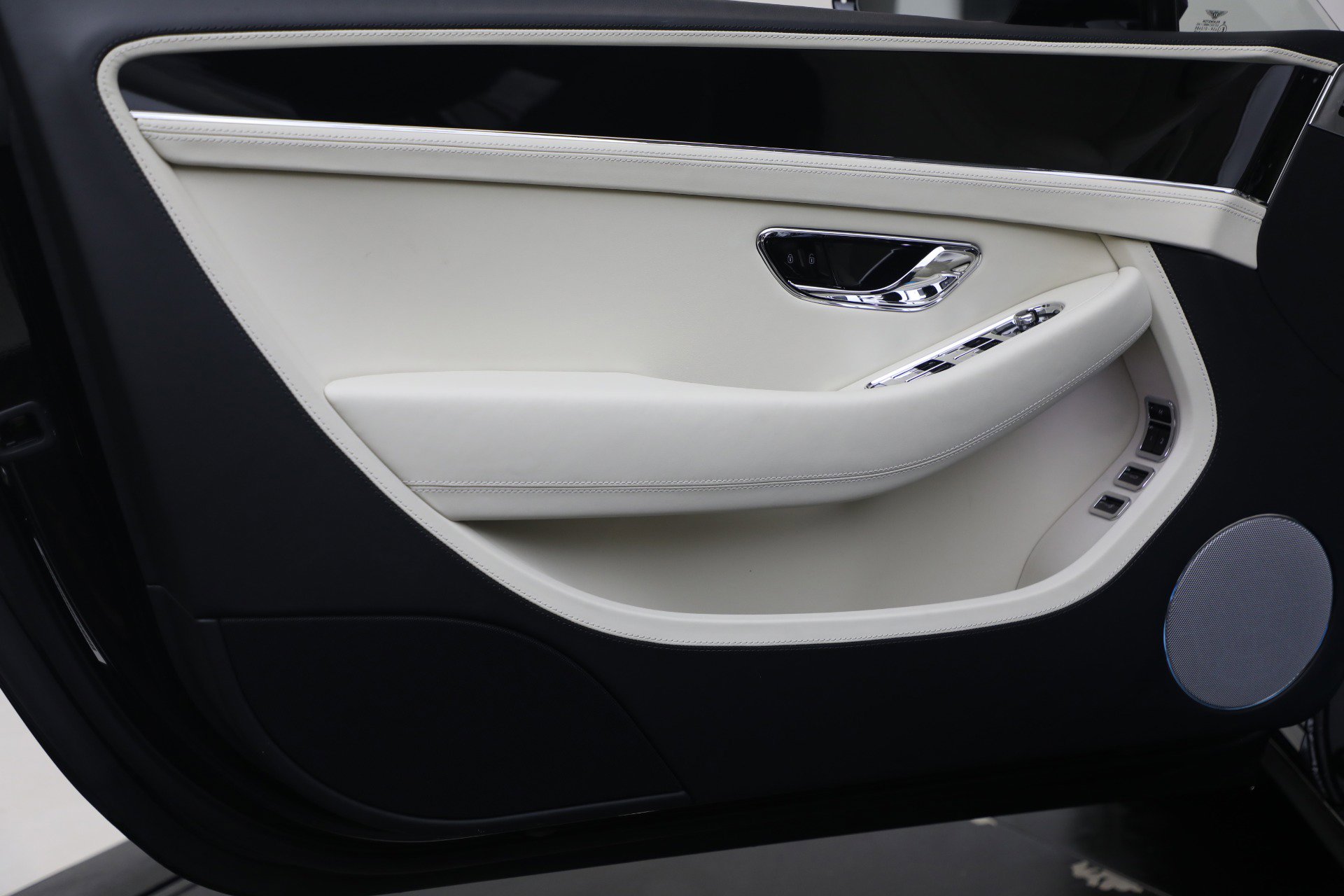 New 2026 Bentley Continental GTC AWD/4WD image 22