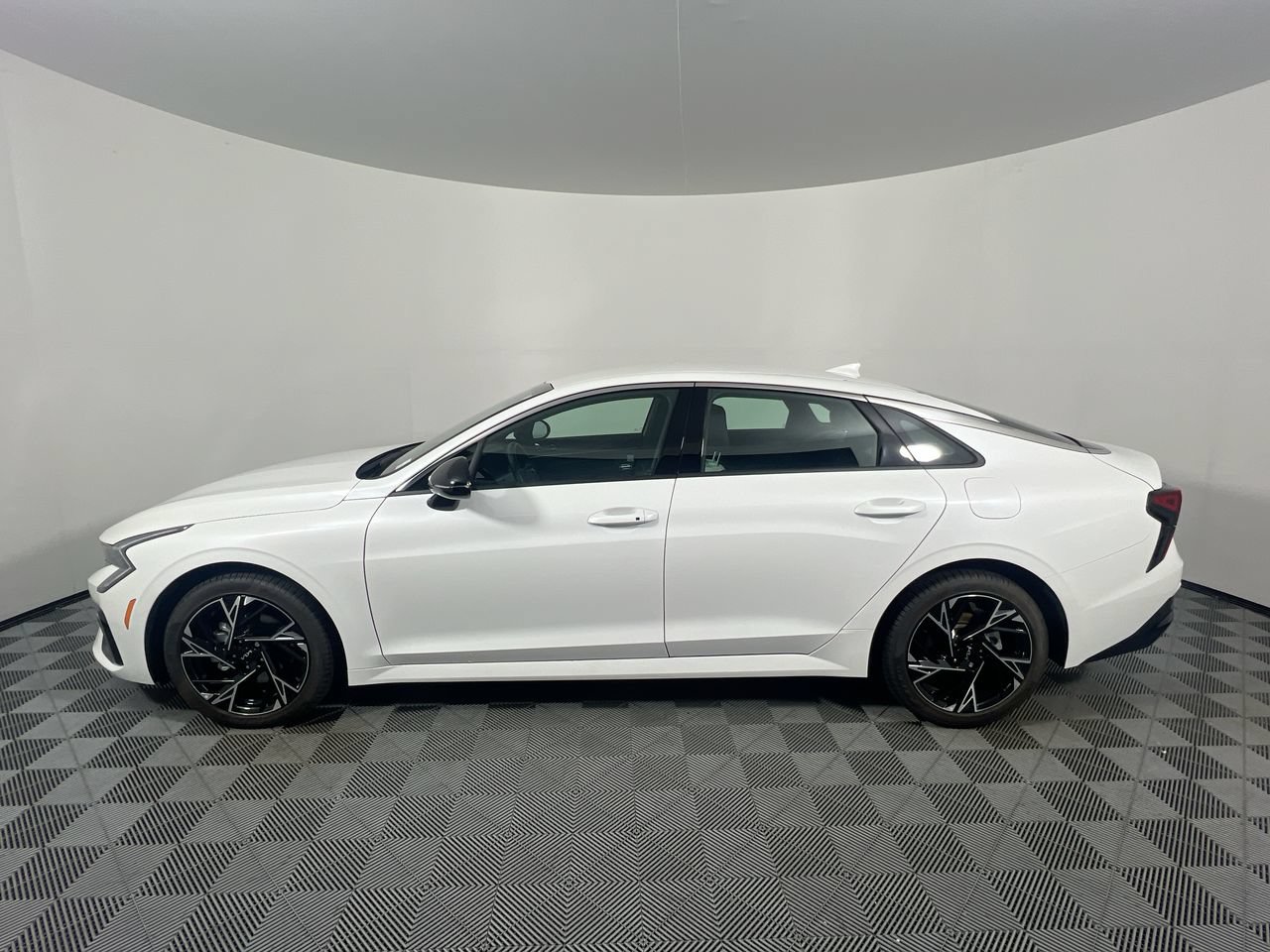 New 2026 Kia K5 GT-Line FWD image 8
