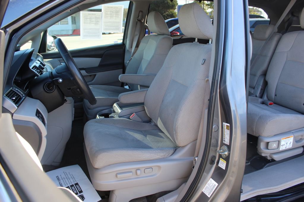Used 2014 Honda Odyssey EX image 12