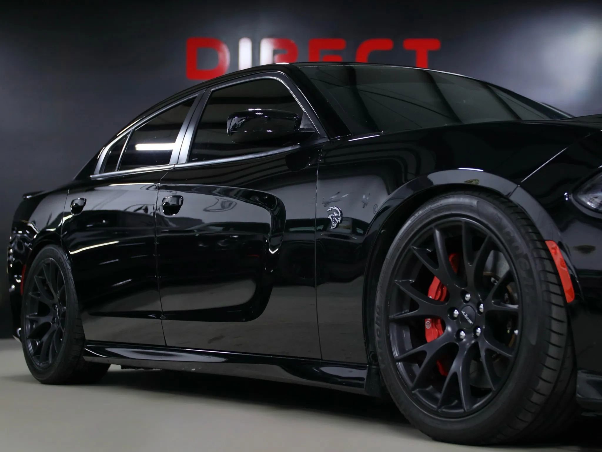 Used 2019 Dodge Charger SRT Hellcat w/ Navigation & Travel Group image 4