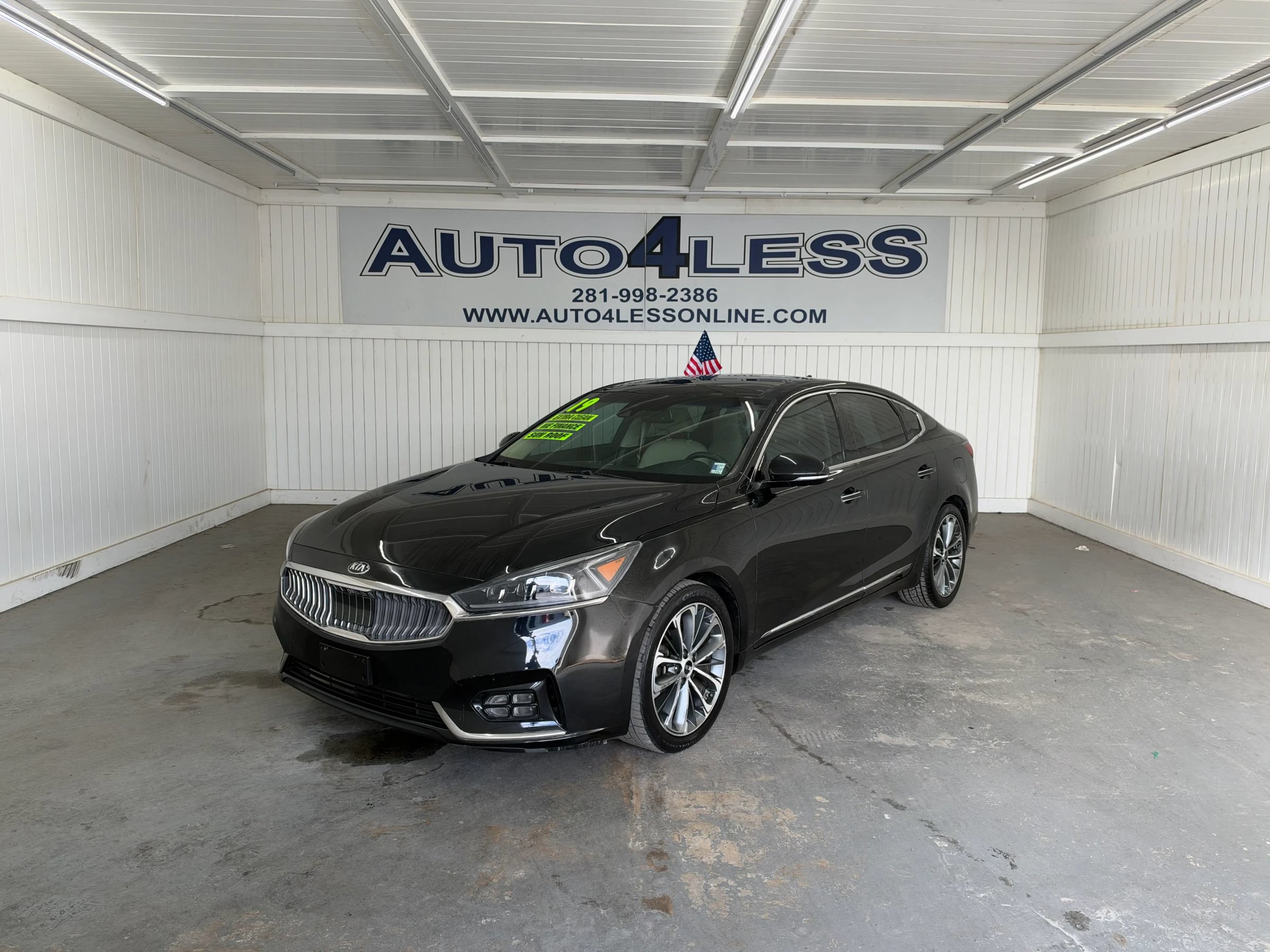 Used 2019 Kia Cadenza Technology FWD image 1