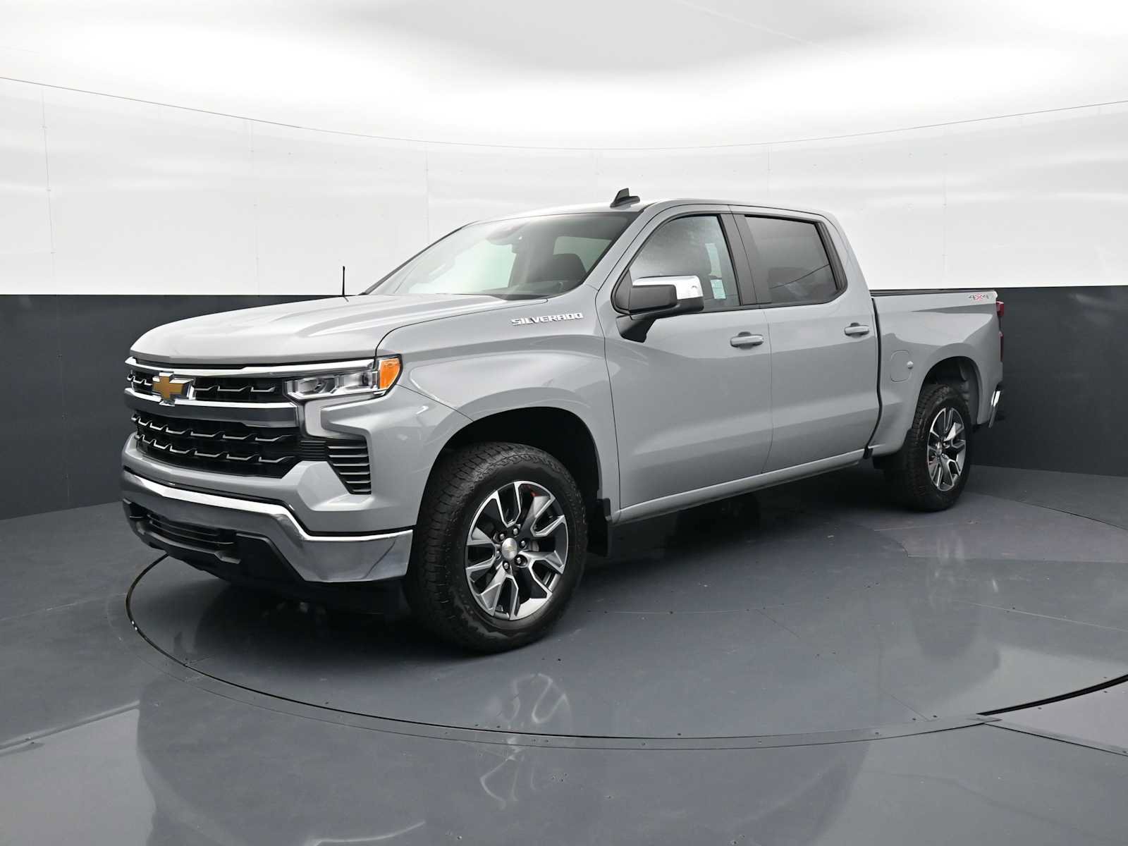 Used 2024 Chevrolet Silverado 1500 LT AWD/4WD video 1