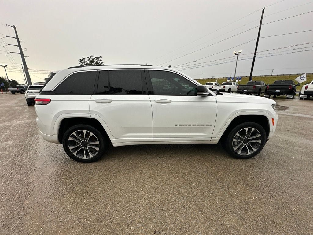 Used 2022 Jeep Grand Cherokee Overland w/ Adv Protech Group III AWD/4WD image 4