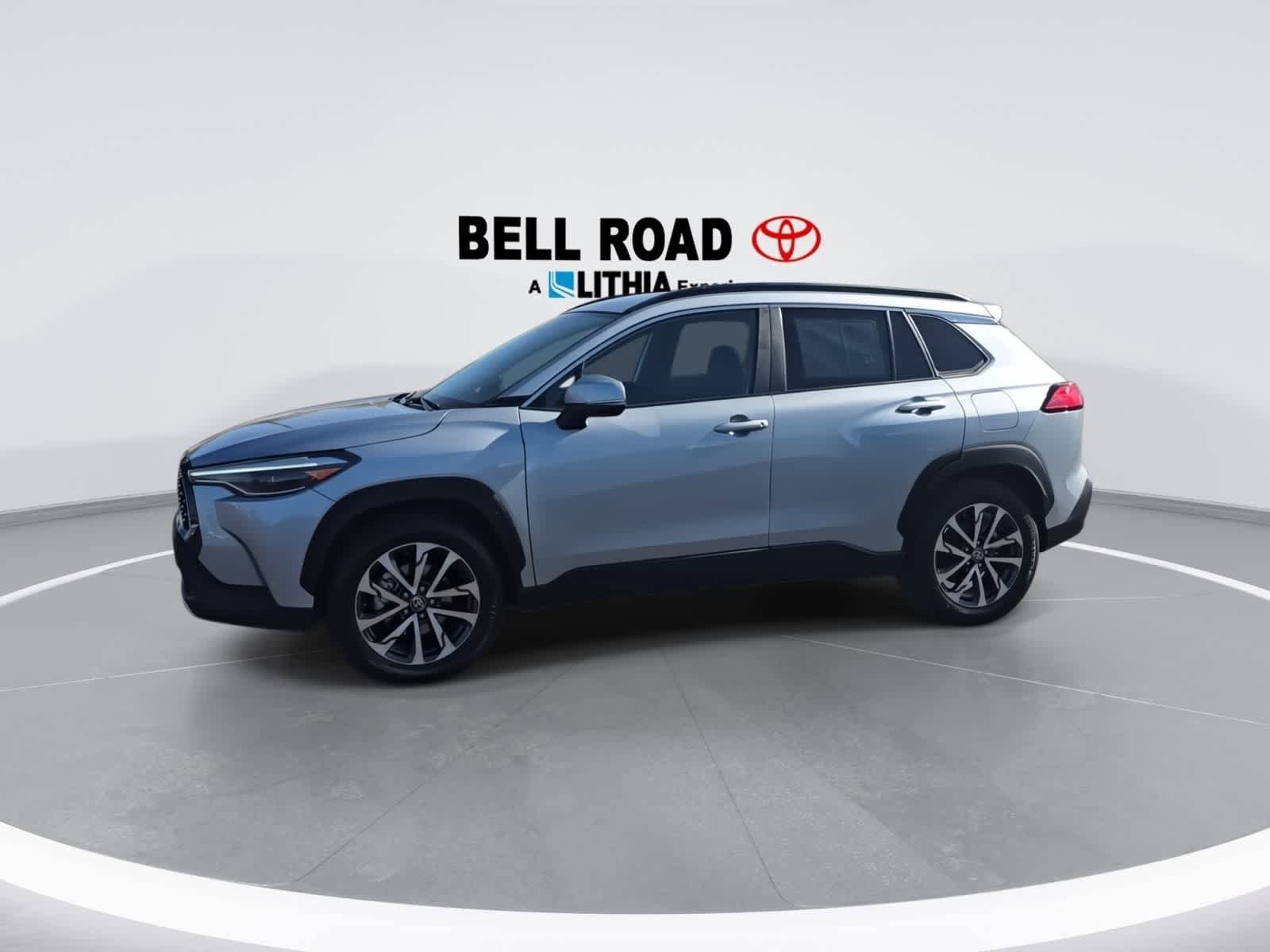 Certified 2024 Toyota Corolla Cross XLE FWD image 4