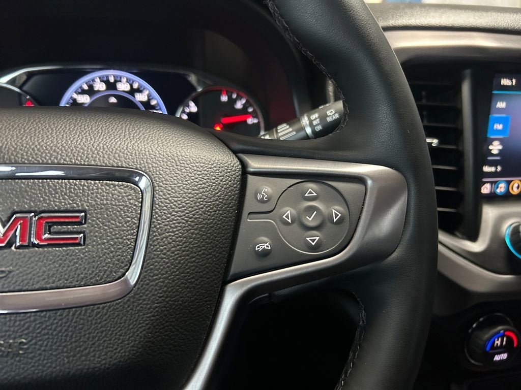 Used 2023 GMC Acadia AT4 w/ Technology Package AWD/4WD image 19